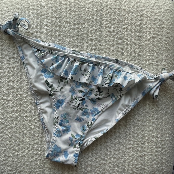 H&M floral bikini bottoms, size 8 - Picture 1 of 3